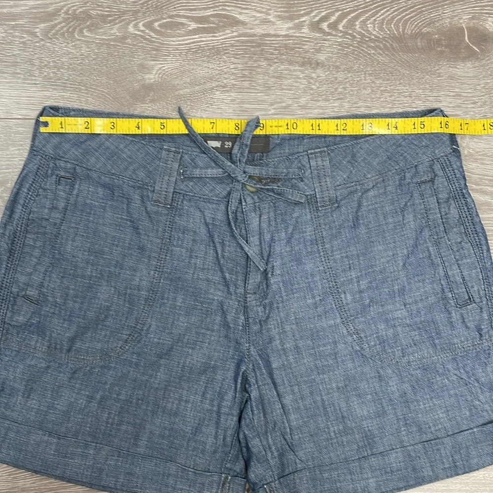 Levi’s Chambray Cuffed Flat Front Drawstring Wais… - image 5